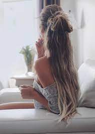 When The Alarm Sounds You Get Out Of The Bed And Your Hair Looks Very Bad Maybe You Can Hide It With Weari Hair Styles Long Hair Styles Effortless Hairstyles