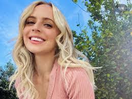 Chelsea Gott's Instagram, Twitter & Facebook