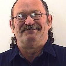 Wayne Simons's Instagram, Twitter & Facebook