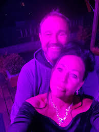 I've not seen this man in over 20 years we have just met again today can  you guys make us hug and kiss