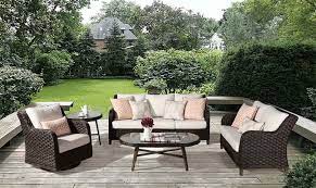 It has a unique look to it that really draws the attention of the eye. Canyon Lake 5pc Resin Furniture Set