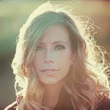 Kerry Vinson's Instagram, Twitter & Facebook