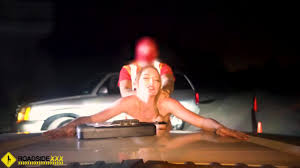 Melody Marks gets a roadside fuck against the car she stole! - XNXX.COM