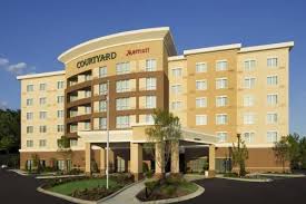 Courtyard By Marriott Atlanta Ne Duluth Sugarloaf Duluth Georgia Featuring Free Wifi And A Restaurant Courtyard By M Vacation Hotel Vacation Books Courtyard