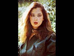 Takipçileri tarafından tanınmakta zorluk çeken özer, ' hem eğlendik hem de klip çekimine hazırlıklar yaptık. Zerrin Ozer Son Hali Ev Fikirleri