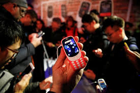 E se tivessem jogado o nokia. Nokia Anuncia Volta Do Tijolao Repaginado Tecnologia G1