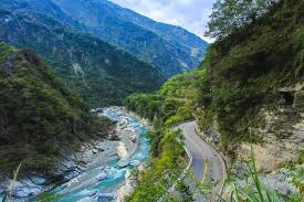 Siapa sangka negara dengan ibukota taipe ini memiliki tempat tersendiri di hati wisatawan sebagai salah satu destinasi wisata ke luar negeri yang menarik. 30 Wisata Taiwan Yang Menakjubkan Bikin Enggan Pulang