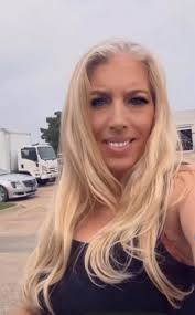 Colorize photo for 92 year old mama?