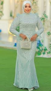 فساتين سواريه - الملكة