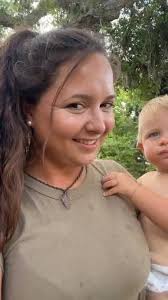 I wonder if i can get a🎄MERRY ❤️ CHRISTMAS🎄from all my lovely fans ❤️I  love you