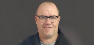 Darren Kinney's Instagram, Twitter & Facebook