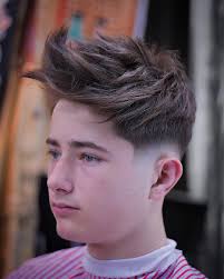 Shoulder length hair is universal. 22 Medium Length Haircuts For Men 2021 Trends