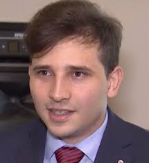 He migrated from Cuba to the United States, learned English and now works  at NASA. He changed his life in 5 years