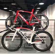 Mi Piace 9 073 Commenti 48 Loves Road Bikes Loves Road Bikes Su Instagram Madone H1 And Madone H2 Bin H Bike Riding Benefits Bicycle Road Bike