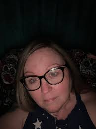 Nurse finds happiness after divorce