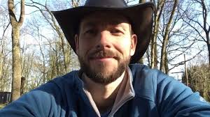 A huge thank you to Ian Sippitt, our Forest School Leader and Outdoor  Woodland Learning Instructor from Aurora Eccles School for this wonderful  video., A short mindfulness exercise that is as easy as ...