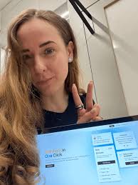 Marina Rush's Instagram, Twitter & Facebook