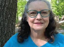 Nina Lee's Instagram, Twitter & Facebook