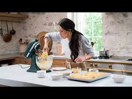 Check out our joanna gaines selection for the very best in unique or custom, handmade pieces from our длинные серьги shops. When Does Magnolia Table With Joanna Gaines Season 1 Premiere Release Date More Info Tvdateswatch Com