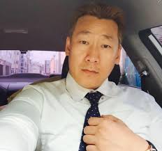 씨름선수 출신인 강호동이 싸움을 하는 장면을 목격한 뒤, 박명수는 존댓말을 하게. ê°•í˜¸ë™ ë¨¸ì„ ì¼ì´ê³  ë¨¸ì„ 129 ë¬´ìŠ¨ ëœ» ì•Œì•„ë³´ê¸°