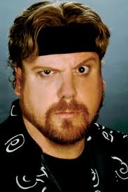 Las Vegas headliner Amazing Johnathan dies at 63