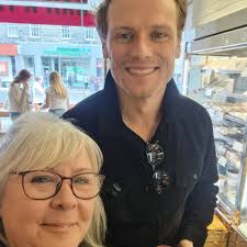 A year ago I met Sam in Edinburgh! зонанно сериг mapocohia.alua