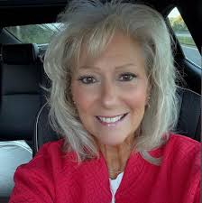 I was introduced to Lisa and her daughter, Joey, through social media when  I was pregnant with Adelyn in 2019! But, I was living in South Carolina, so  I didn't physically meet