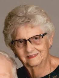 Janet Clute's Instagram, Twitter & Facebook