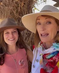 I still can’t believe I ran into the beautiful Jamie Renee Smith! She  played my daughter in ‘The New Swiss Family Robinson’ some years ago! 😄 We  had such a lovely time catching up. 💕