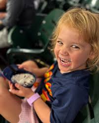 Today would have been Marvin Zindler's 104 birthday, so I had to show him  some love! Let me know what you think of my new tagline :P