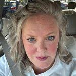 Deb Riccitelli's Instagram, Twitter & Facebook