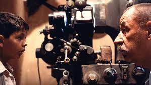 Pocos dúos cinematográficos han logrado conmover tanto al público como el que formaron el niño salvatore cascio y el rudo y bonachón philippe noiret. Que Fue De La Vida De Salvatore Cascio El Nene De Cinema Paradiso La 100