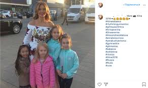 Есть ли дети у путина и кабаевой? Chetvero Detej Foto Aliny Kabaevoj Proizvelo Furor