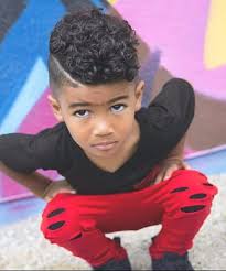 Check out 35 of the coolest black boys haircuts from some of the best barbers from around the world. Fur Den Jungen Schwarzen Hoffe Das Wird Dir Helfen Ich Denke Es Wurde Dir Passen H Jungs Frisuren Coole Jungs Frisuren Frisur Kleinkind