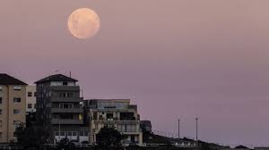 Full moons occur roughly once this month, the moon will turn full at 11:33 p.m. Sdnkeq6uctb Bm