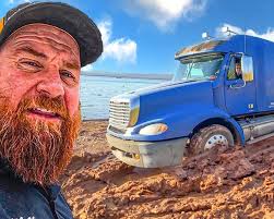 Matt's Offroad Recovery added a...