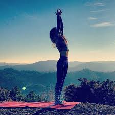 Mental And Health Benefits Of Mountain Pose Tadasana Yoga Yogaposes Fitness Healthyliving M Yoga Meditation 30 Minute Yoga Yoga Inspiration