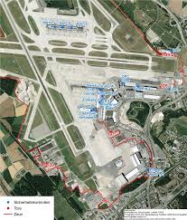 There are normally 194 trains per day travelling from zurich airport to zurich hb and tickets for this journey start from €8.80 when you book in advance. Zrhpedia Infrastruktur Flughafen Zurich Stand 01 April 2018 Zurich Airport