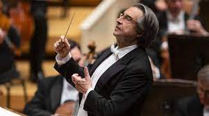 Born 28 july 1941) is an italian conductor. Riccardo Muti In Concert For The Campania Theater Festival A Beautiful Online Inauguration Napolike It