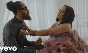 The impressive single, bia serves as his first official single for the year, 2021. Download Mp3 Phyno Bia