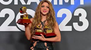 All the amazing looks Shakira wore at the Latin GRAMMY Awards
