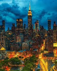 Image May Contain Sky Cloud Skyscraper And Outdoor New York Pictures Empire State Building New York Night