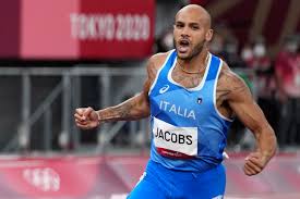 Italy's lamont marcell jacobs claimed a shock gold in the olympic 100m final, after great britain's zharnel hughes was disqualified for a false start. Com6ziels Z9dm