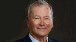 Ex-PGA chief James Ray Carpenter was a rules expert