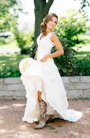 Inspired by classic designs that have been a favored by many brides for their special days, you can easily pick a country wedding dress that looks amazing on you. Country Theme Wedding Gowns Bridal Dress Country Ucenter Dress