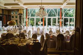 Finden sie hier erfahrene und spezialisierte hochzeitsdjs mit kompletter tonanlage und lichttechnik. Hochzeitslocations Nrw Belgien Rheinland Pfalz