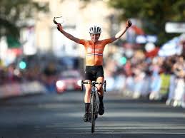 This is the official facebook page of professional cyclist annemiek van vleuten. Annemiek Van Vleuten Goes It Alone To Secure Women S Title At Road World Championships Shropshire Star