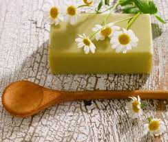 Faire Son Savon Bio A La Maison C Est Possible Closeupfactory Le Blog D Alfafa Savon Fait Maison Fabriquer Du Savon Savon