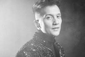 Die show yarışmasını kazanmasının ardından tanınmıştır. Vincent Bueno Was Chosen To Represent Austria In The Eurovision Song Contest Filipino News