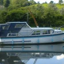 Originally constructed in 1972, the current owner has carried out extensive refurbishment and modernisation of the galley and aft cabin. Cabin Cruiser Aquafibre Moonraker 30ftx10ft 7 Berth For Sale From United Kingdom